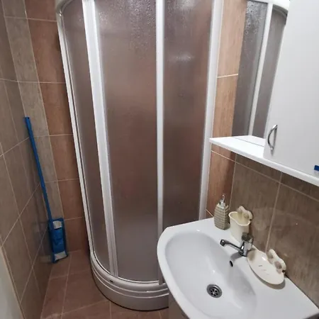 Comfort Inn Apartmani Vrnjacka Banja Exterior photo